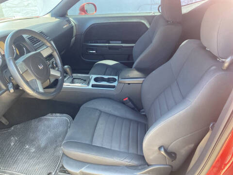 2010 Dodge Challenger SE