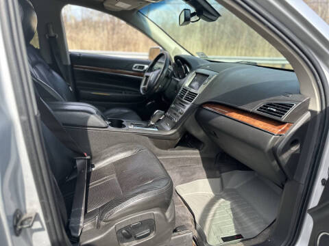 2011 Lincoln MKT