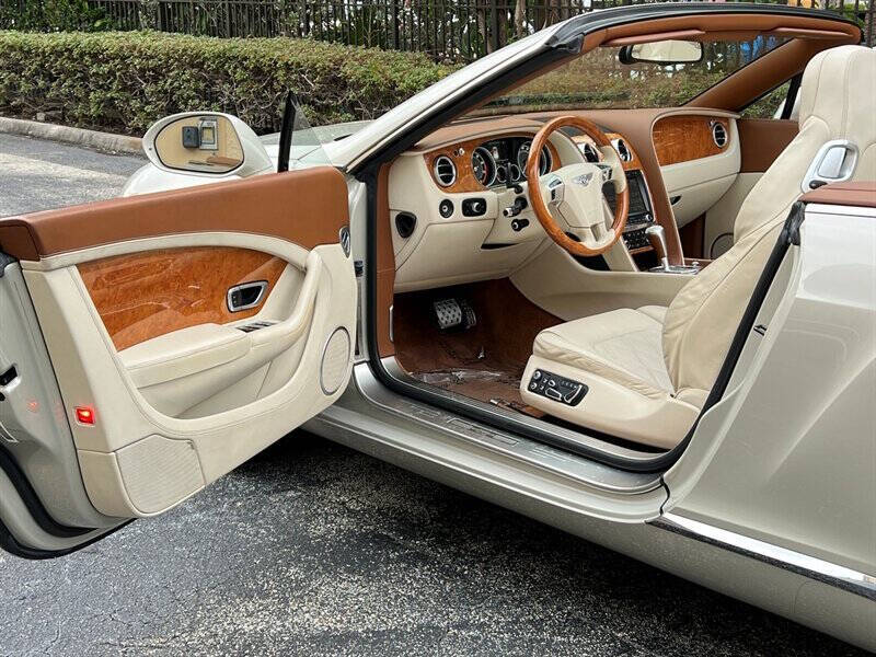 2013 Bentley Continental 22