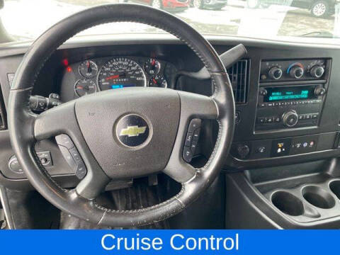 2022 Chevrolet Express 2500