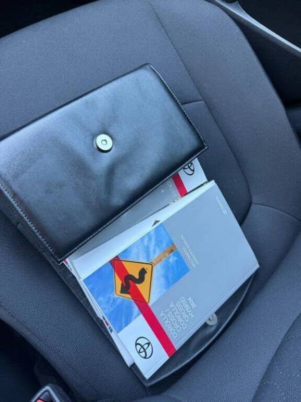 2024 Toyota Corolla Cross LE