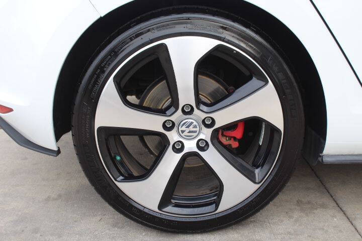 2016 Volkswagen Golf GTI S