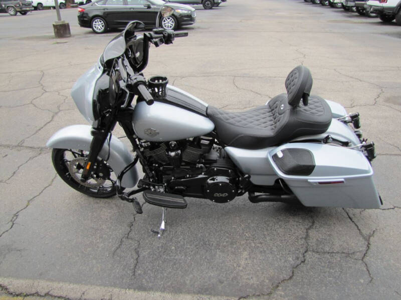 2023 Harley-Davidson Street Glide