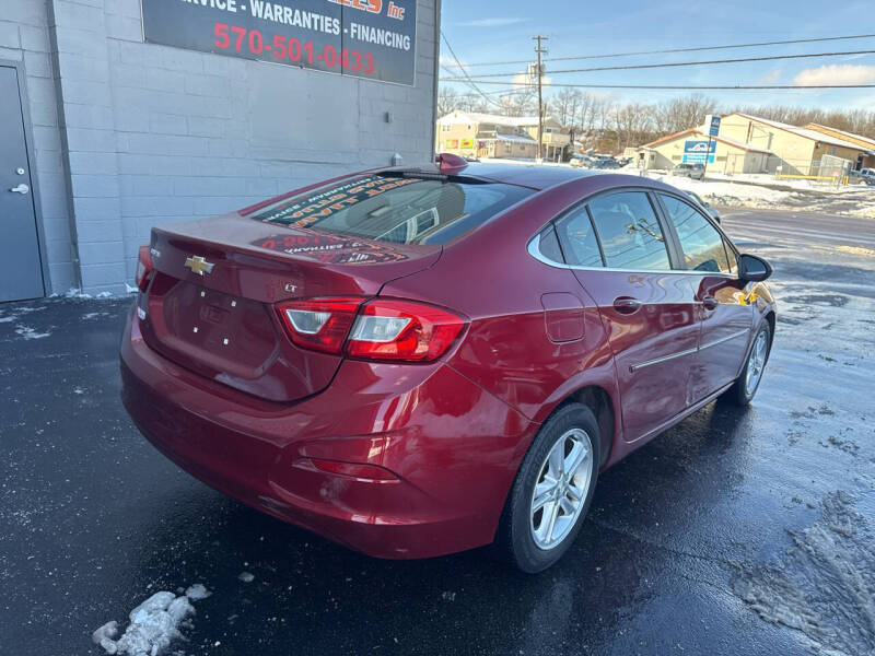 2017 Chevrolet Cruze LT Auto