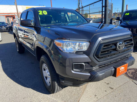 2020 Toyota Tacoma for sale at TOP SHELF AUTOMOTIVE in Newark NJ