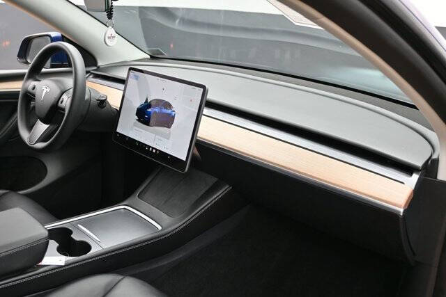 2025 Tesla Model Y Long Range