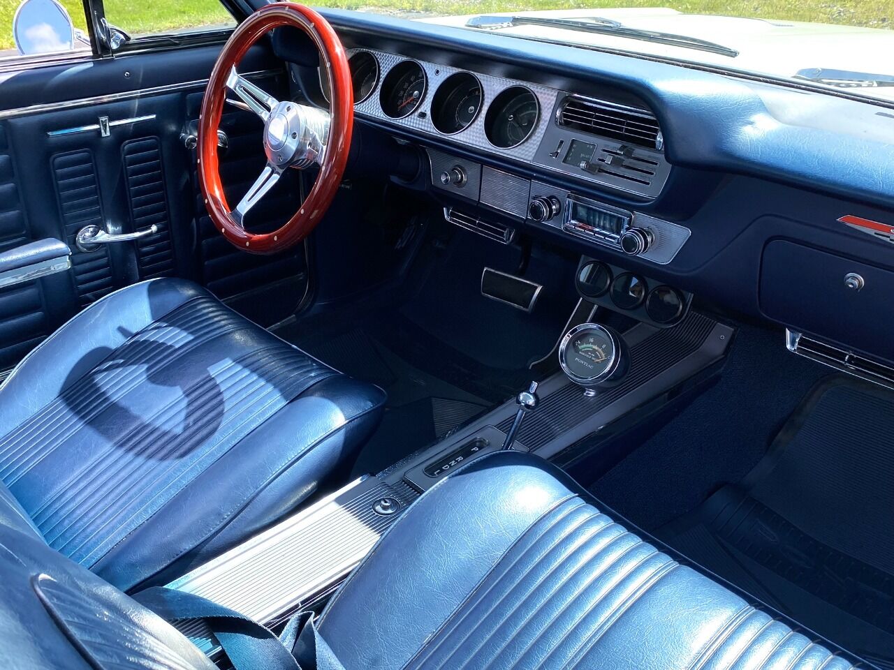 1964 Pontiac GTO 41