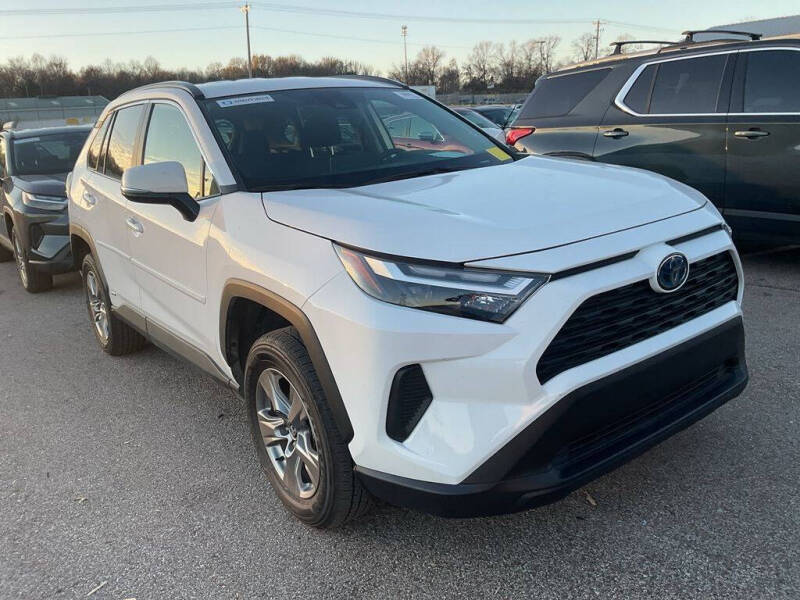 2024 Toyota RAV4 Hybrid LE