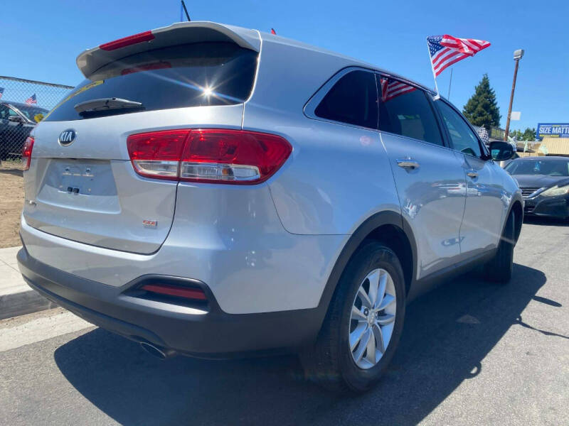 2017 Kia Sorento L