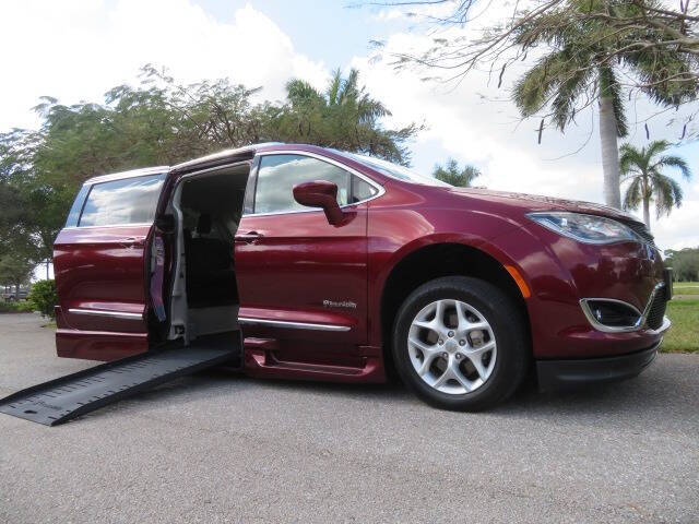 2020 Chrysler Pacifica Touring L Plus