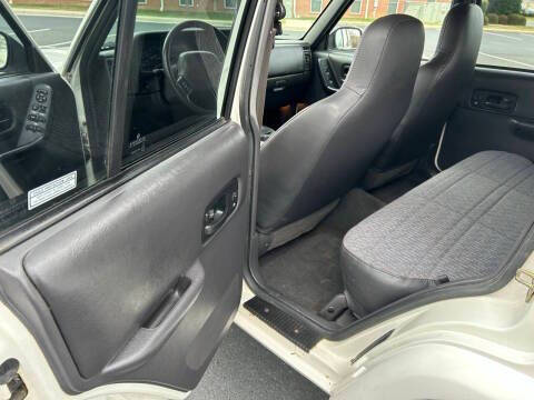 2000 Jeep Cherokee Sport