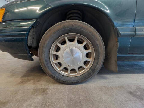 1995 Ford Taurus GL