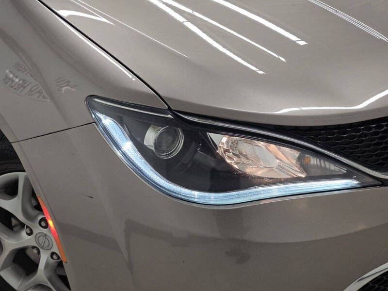 2017 Chrysler Pacifica Touring Plus