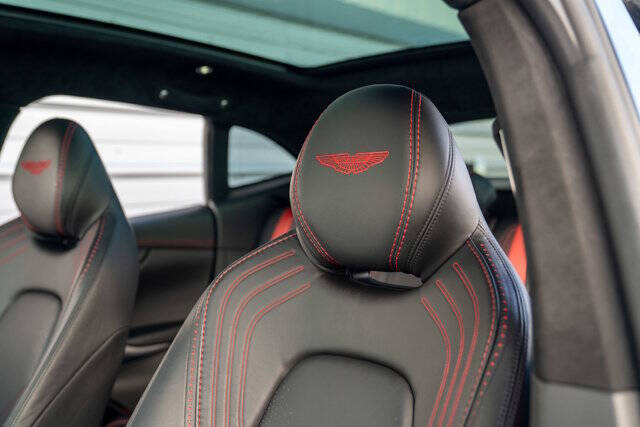 2021 Aston Martin DBX 6