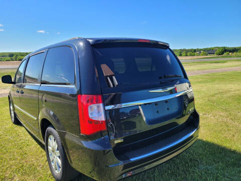 2013 Chrysler Town and Country Touring