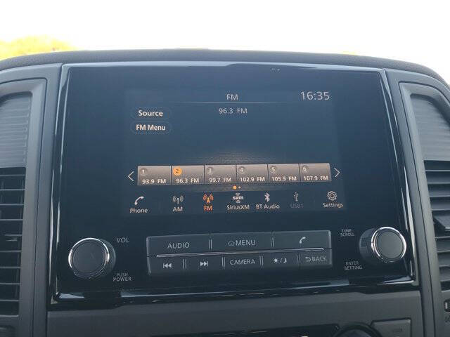 2024 Nissan Titan SV