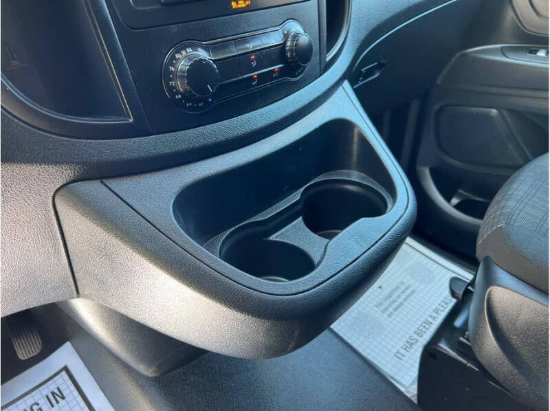 2017 Mercedes-Benz Metris