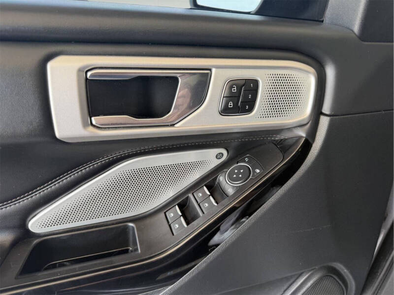 2021 Ford Explorer Platinum