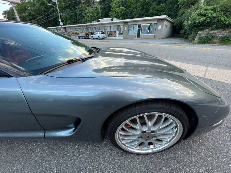 2004 Chevrolet Corvette