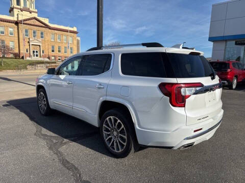 2023 GMC Acadia Denali
