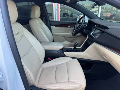 2017 Cadillac XT5 Premium Luxury