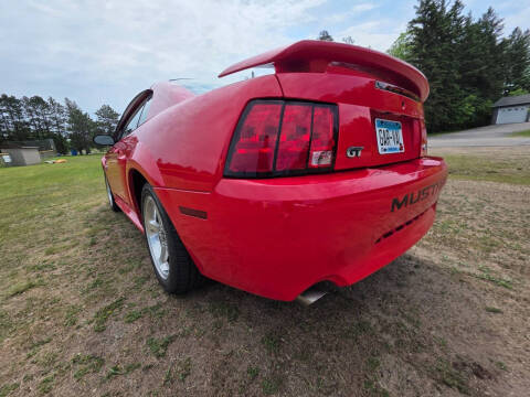 2004 Ford Mustang GT Deluxe