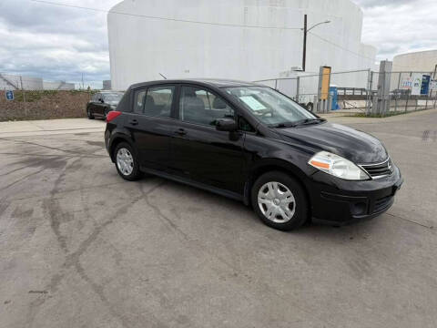 2011 Nissan Versa 1.8 S