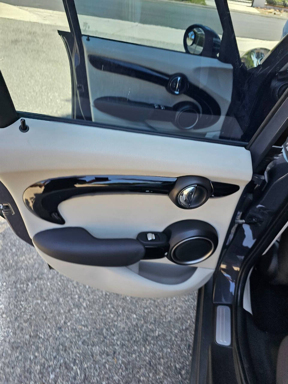 2015 MINI Hardtop 4 Door 34
