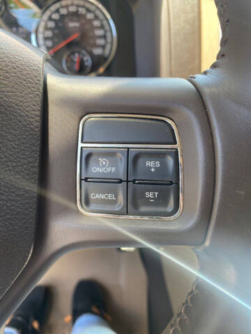 2012 RAM 1500 SLT