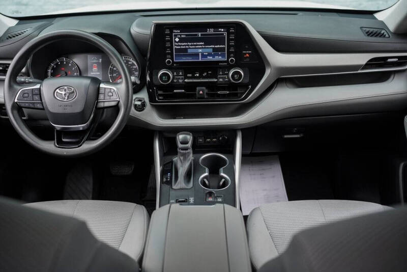 2021 Toyota Highlander L