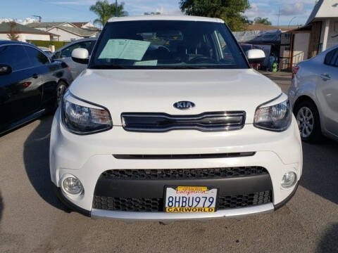 2017 Kia Soul +