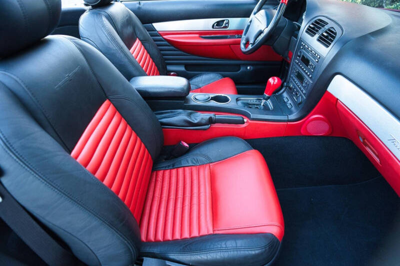 2003 Ford Thunderbird