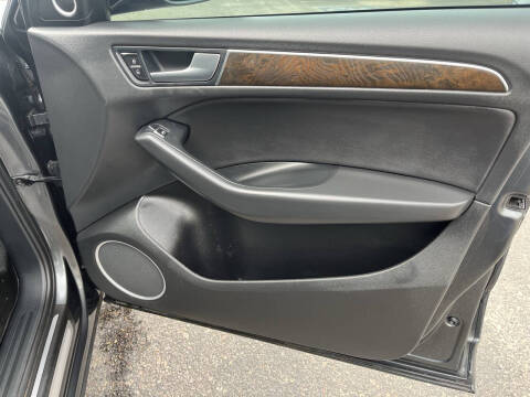 2017 Audi Q5 2.0T quattro Premium Plus