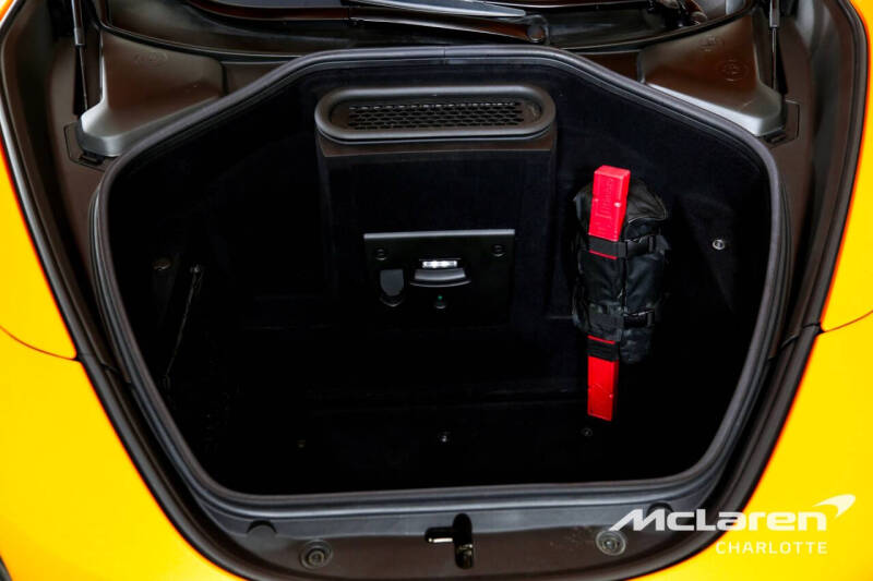 2019 McLaren 720S Performance