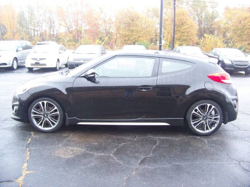 2016 Hyundai Veloster for sale at C and L Auto Sales Inc. in Decatur IL