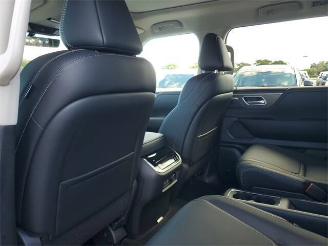 2026 Infiniti QX80 Pure