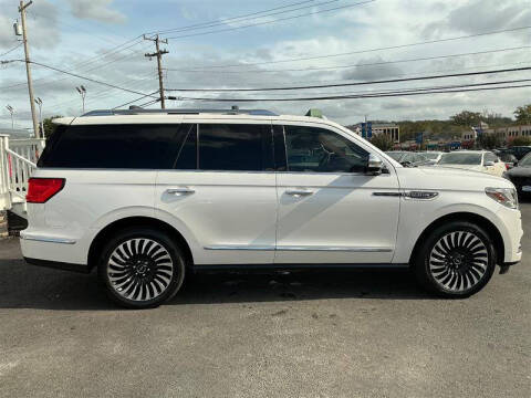2018 Lincoln Navigator Black Label