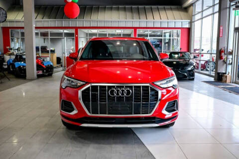 2022 Audi Q3 quattro Premium 40 TFSI