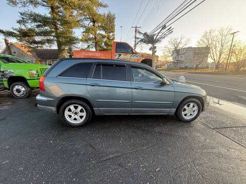 2005 Chrysler Pacifica Touring