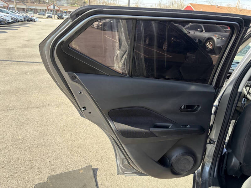2024 Nissan Kicks S
