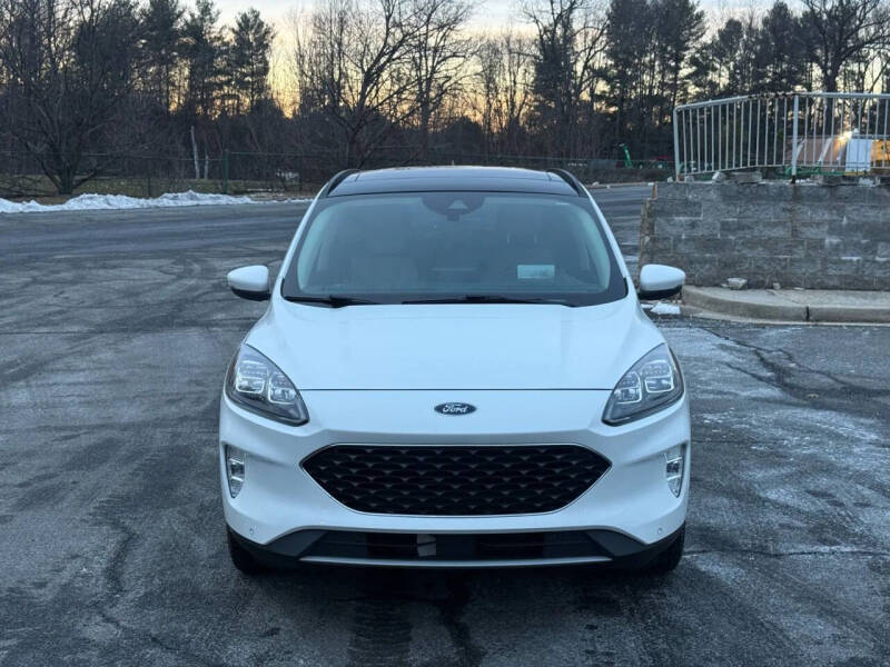 2020 Ford Escape Hybrid Titanium