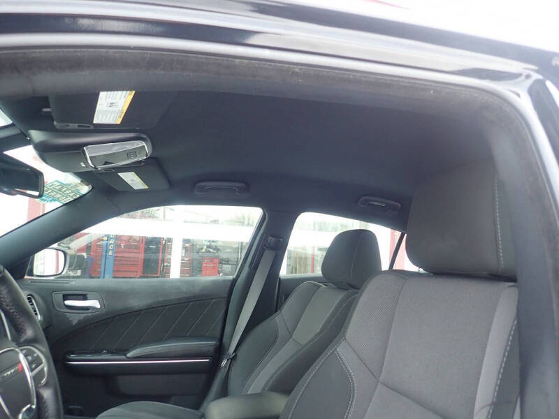 2016 Dodge Charger SXT