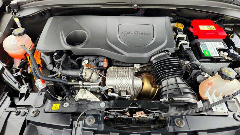 2024 Alfa Romeo Tonale Hybrid Ti