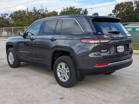 2025 Jeep Grand Cherokee Laredo
