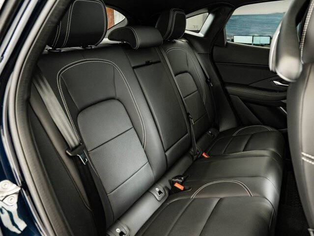 2024 Jaguar E-PACE P250 R-Dynamic SE