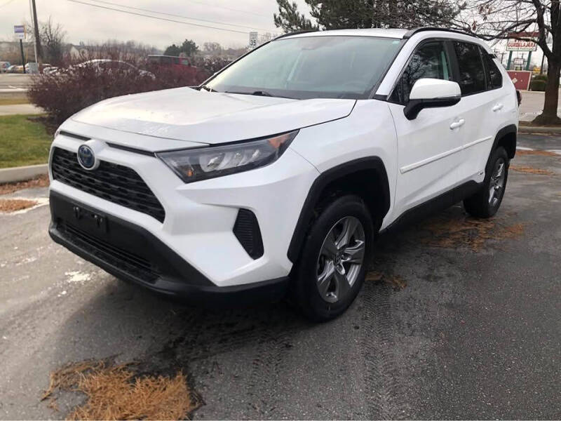2022 Toyota RAV4 Hybrid LE