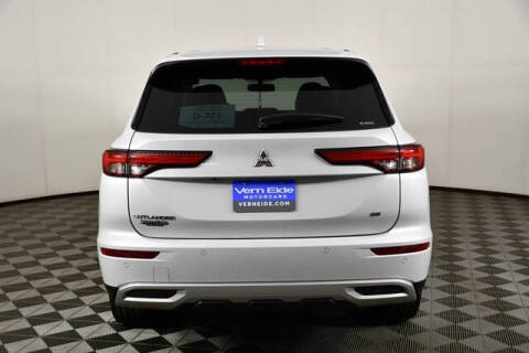 2023 Mitsubishi Outlander SE