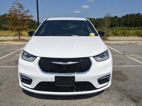 2025 Chrysler Pacifica Plug-In Hybrid