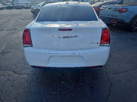2015 Chrysler 300 S
