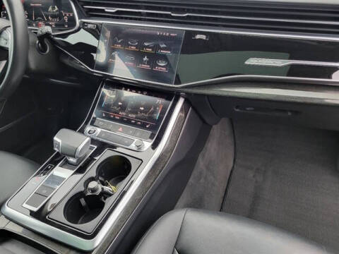 2022 Audi Q7 quattro Premium Plus 55 TFSI